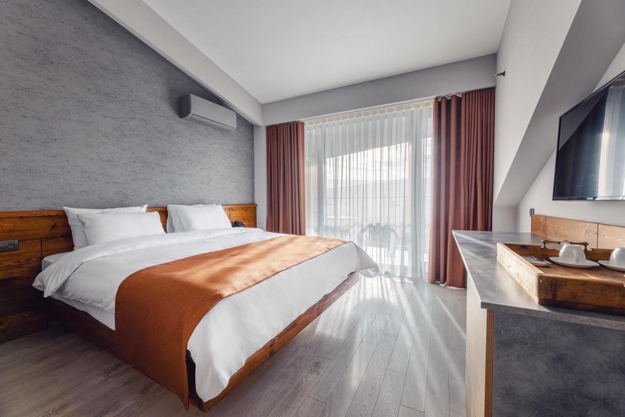 Ivy Hotel Tbilisi Bagian luar foto