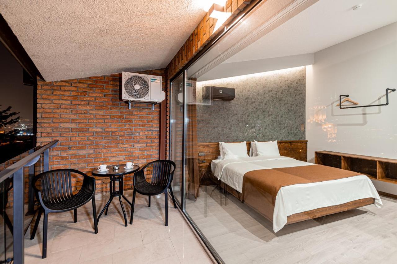 Ivy Hotel Tbilisi Bagian luar foto