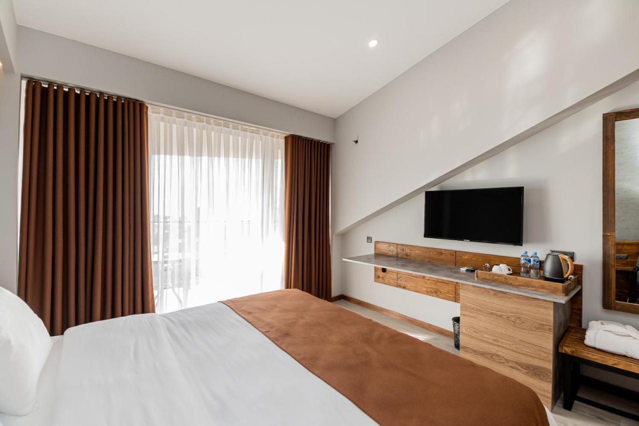 Ivy Hotel Tbilisi Bagian luar foto