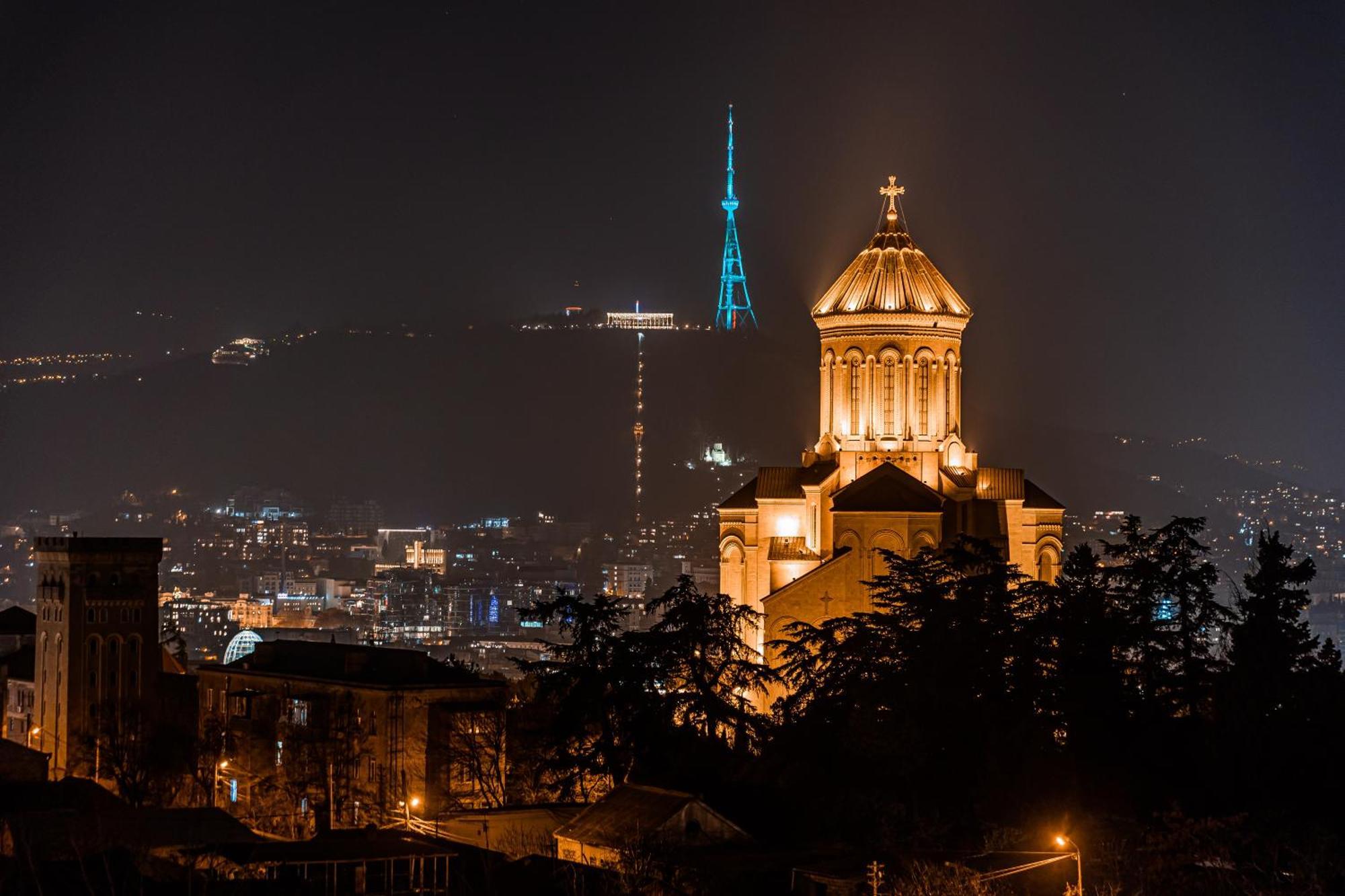 Ivy Hotel Tbilisi Bagian luar foto