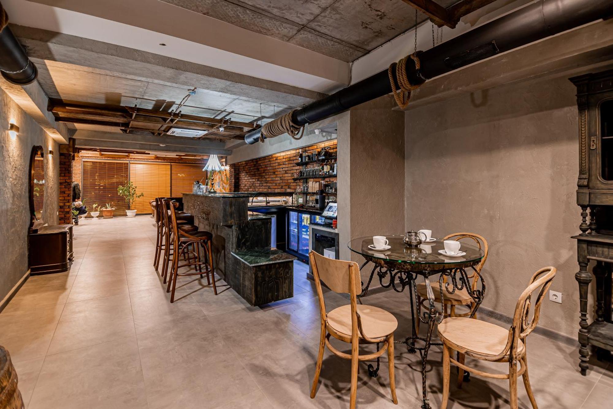 Ivy Hotel Tbilisi Bagian luar foto