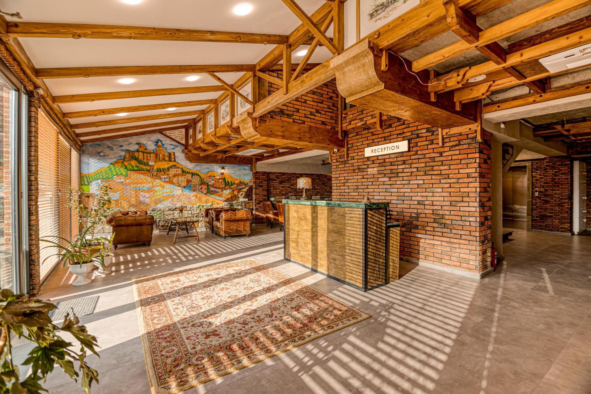 Ivy Hotel Tbilisi Bagian luar foto